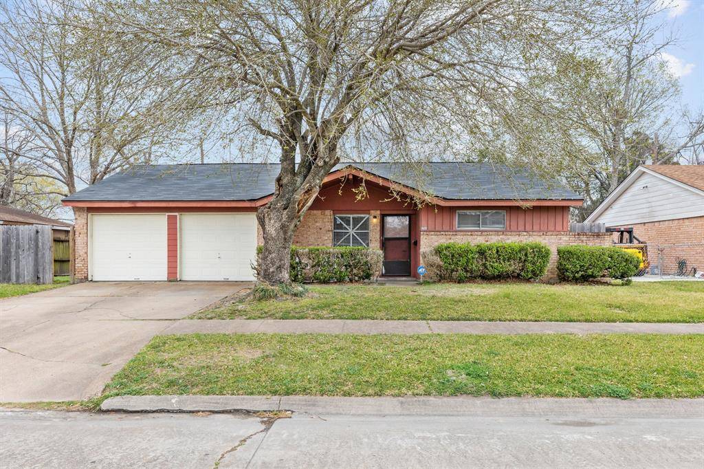 Pasadena, TX 77502,2705 Yale ST