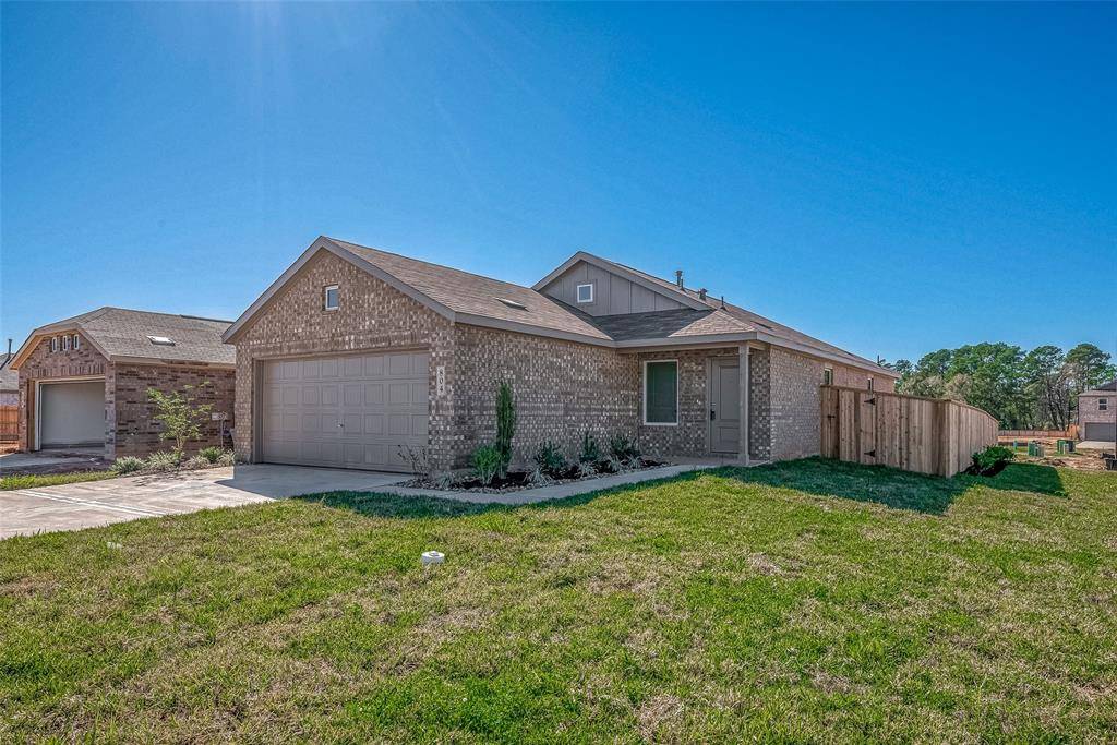 Willis, TX 77378,804 Village Brook DR