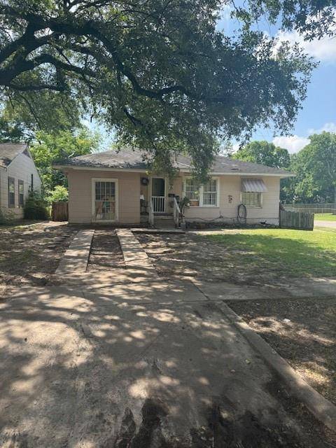 Houston, TX 77017,8302 Wier DR