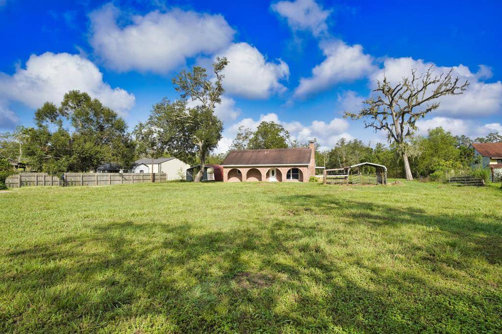 Brazoria, TX 77422,3910 County Road 651