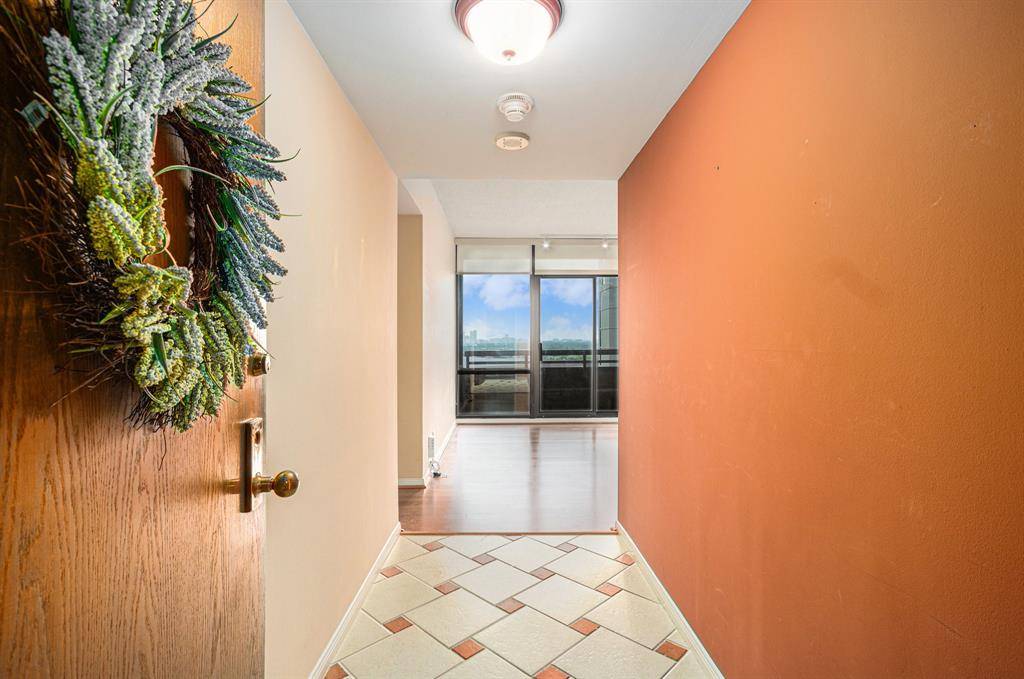 Houston, TX 77046,14 Greenway PLZ #13P