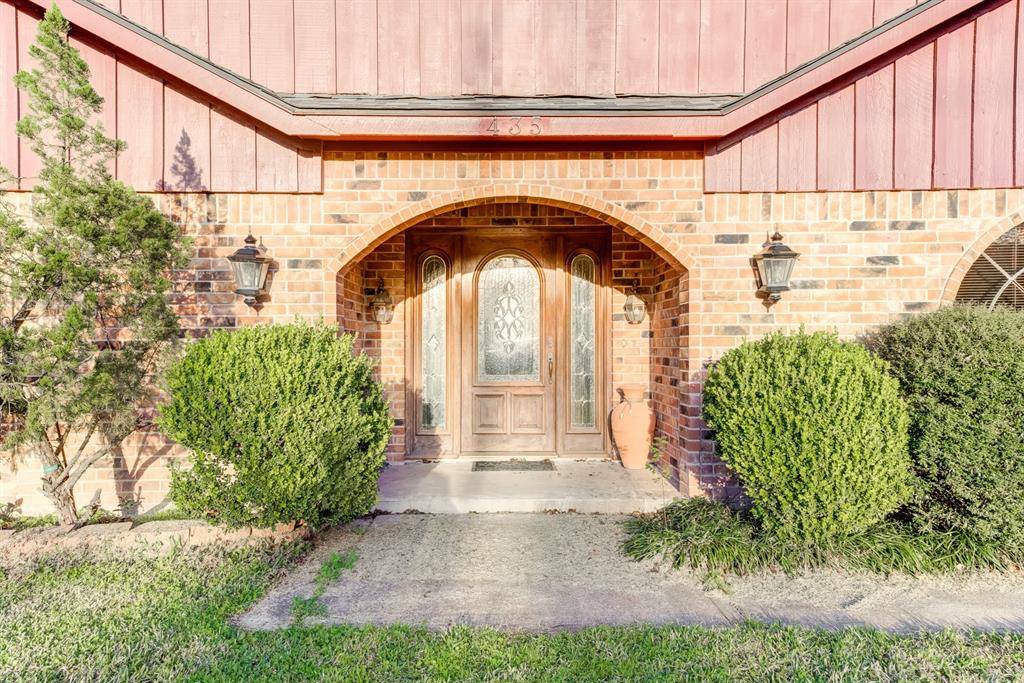 East Bernard, TX 77435,435 Old Wharton RD
