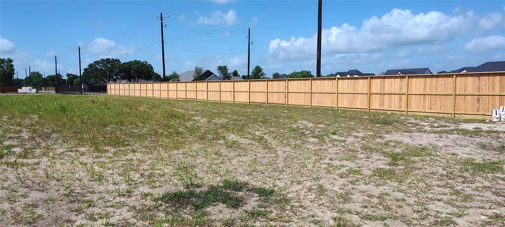 Santa Fe, TX 77517,15418 Pinehurst Lane