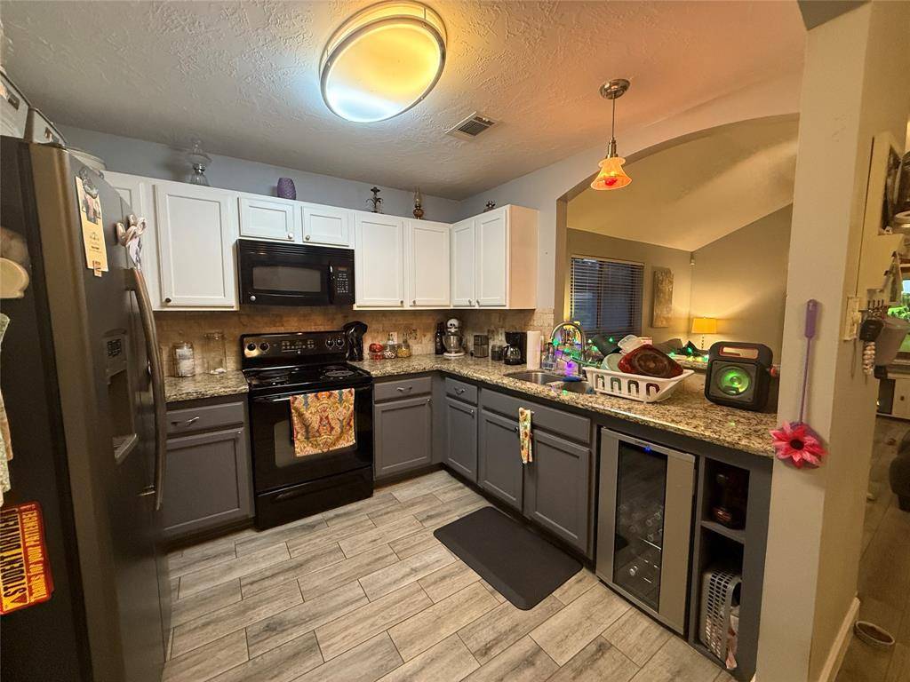 Montgomery, TX 77356,207 Leisure LN
