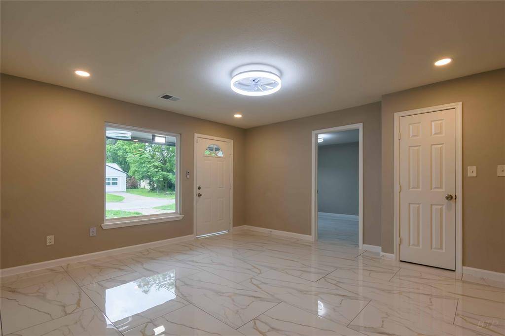Houston, TX 77076,126 red ripple RD