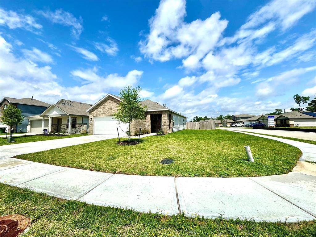 Dayton, TX 77535,826 Brookside DR