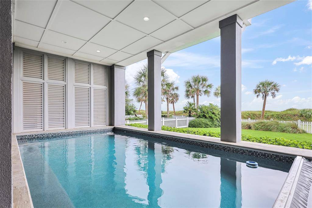 Galveston, TX 77550,2425 E Seaside DR