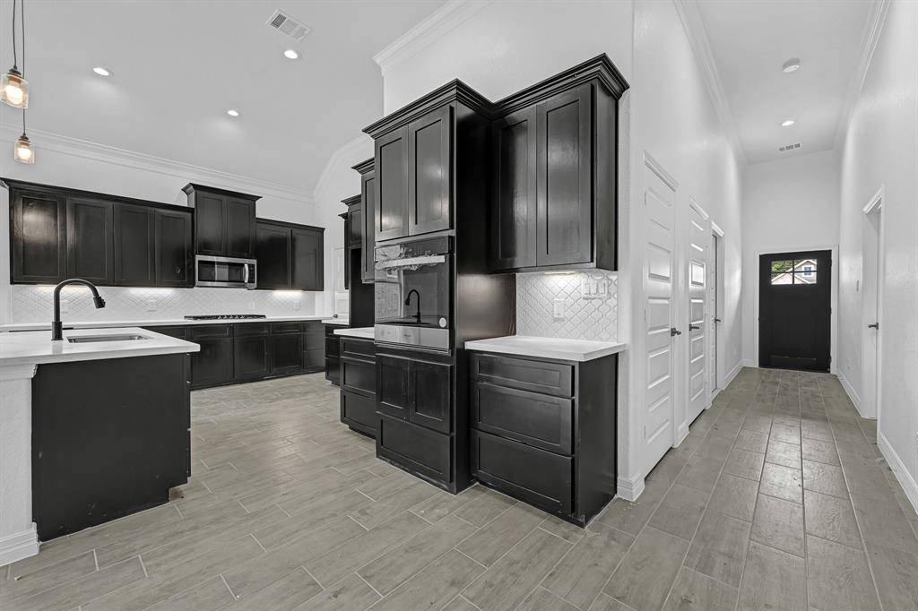 Anahuac, TX 77523,318 Little Spring CT