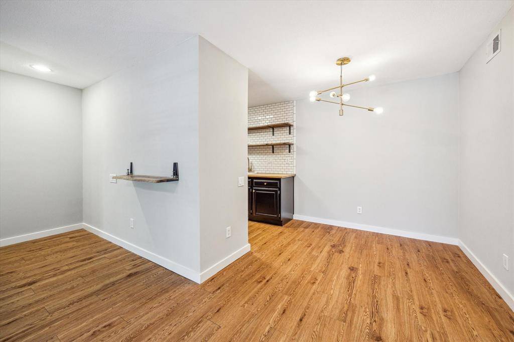 Houston, TX 77009,1860 White Oak DR #242