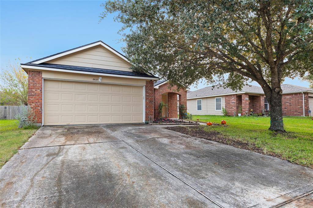 Tomball, TX 77375,8627 Sunset Pond DR