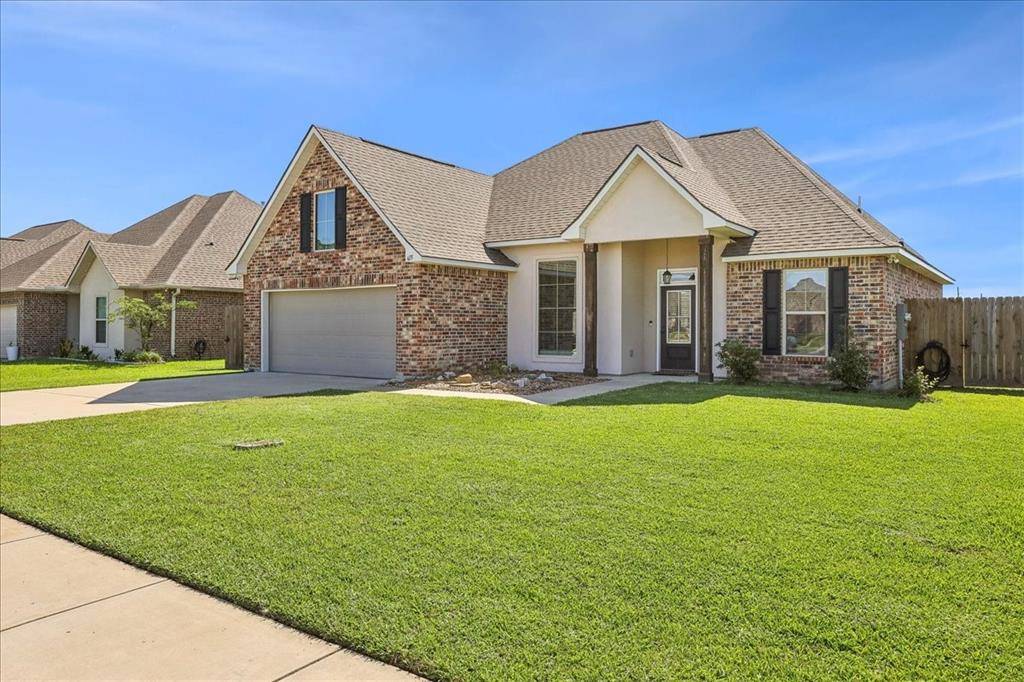 Orange, TX 77630,615 Cottonwood