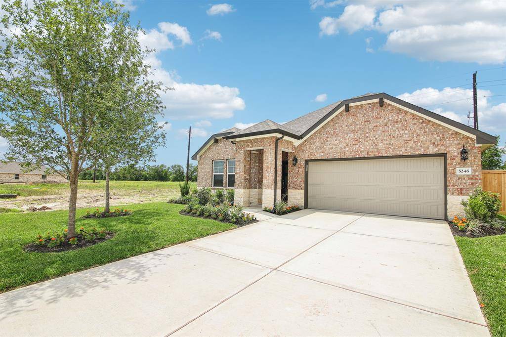 Pearland, TX 77584,5246 Harvest Season LN