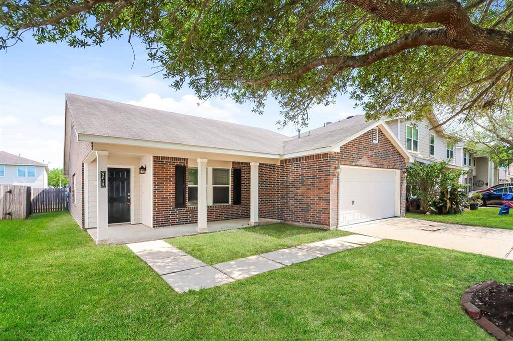 Rosenberg, TX 77469,5015 Oakbriar LN