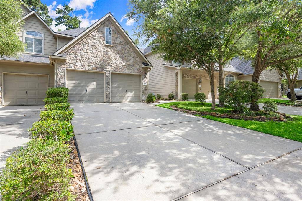 The Woodlands, TX 77382,130 N Valley Oaks CIR