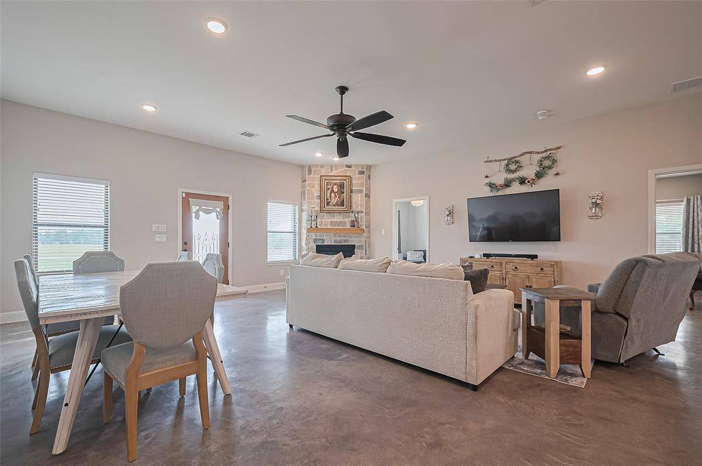 Guy, TX 77444,16702 Dipple RD