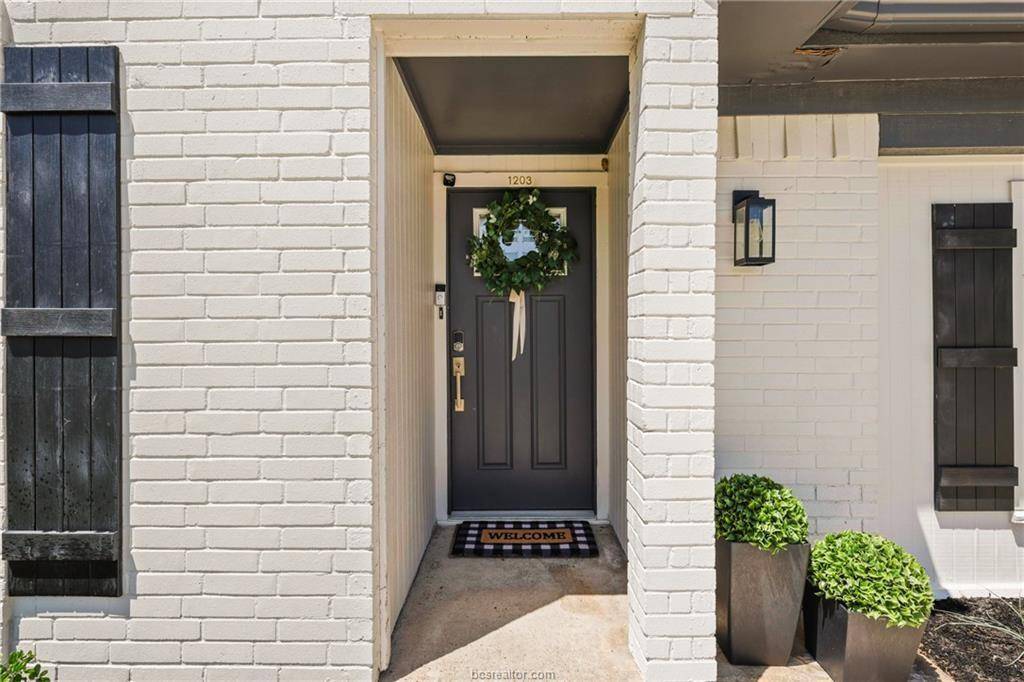 College Station, TX 77845,1203 Hawk Tree Drive