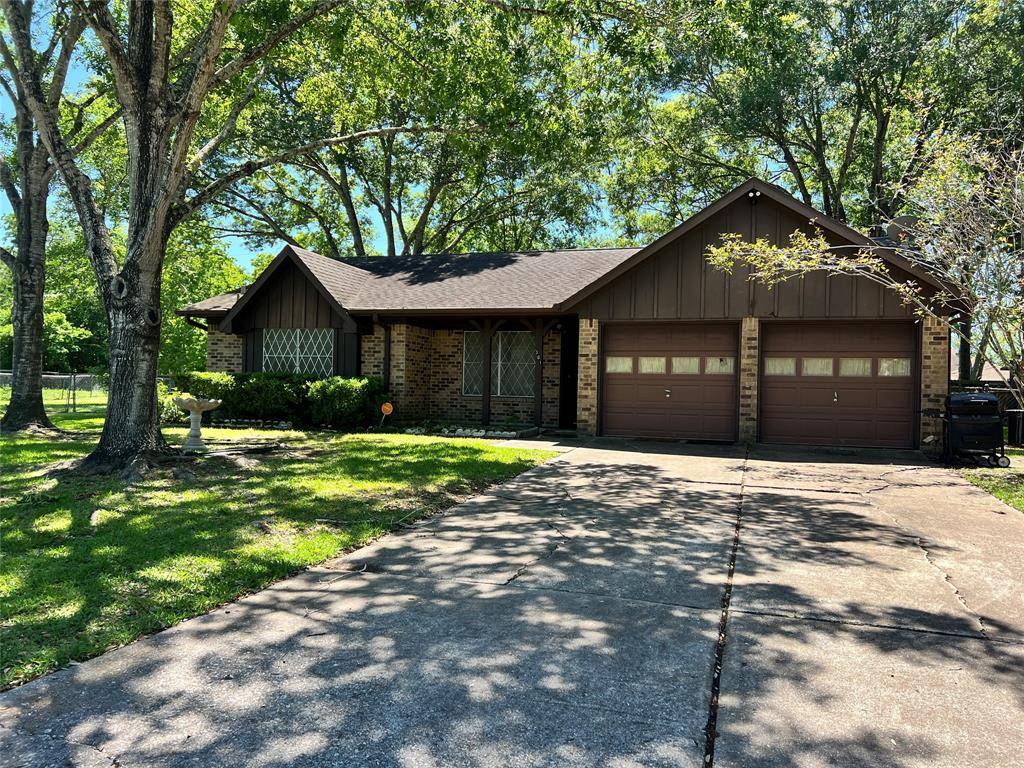 Friendswood, TX 77546,301 Christina LN