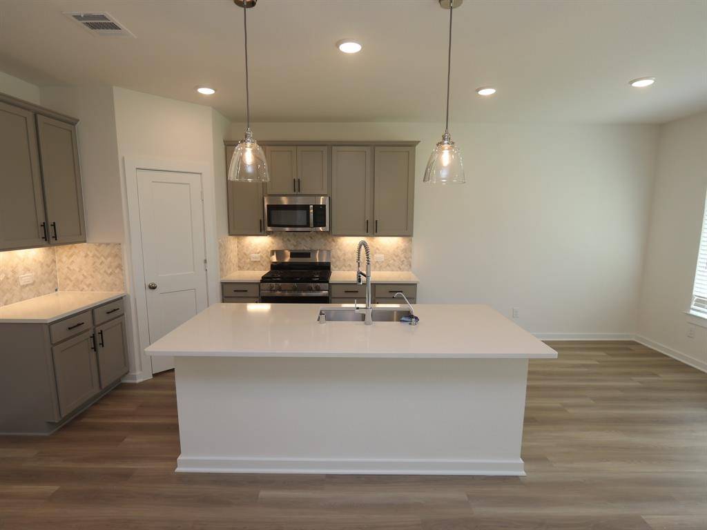 Rosenberg, TX 77471,3327 Hereford DR