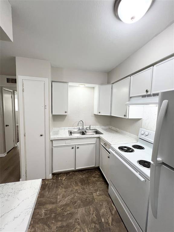 Angleton, TX 77515,201 S Kaysie ST #3