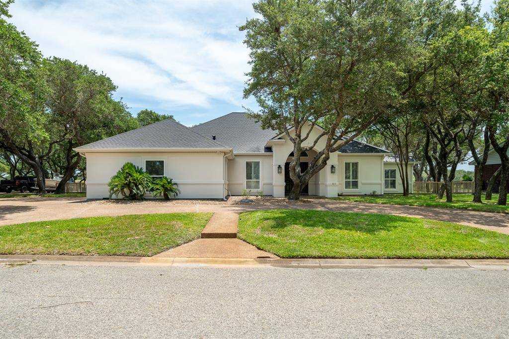 Rockport, TX 78382,323 Olympic DR