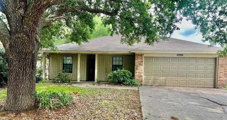 Beaumont, TX 77707,2295 Willowglen DR