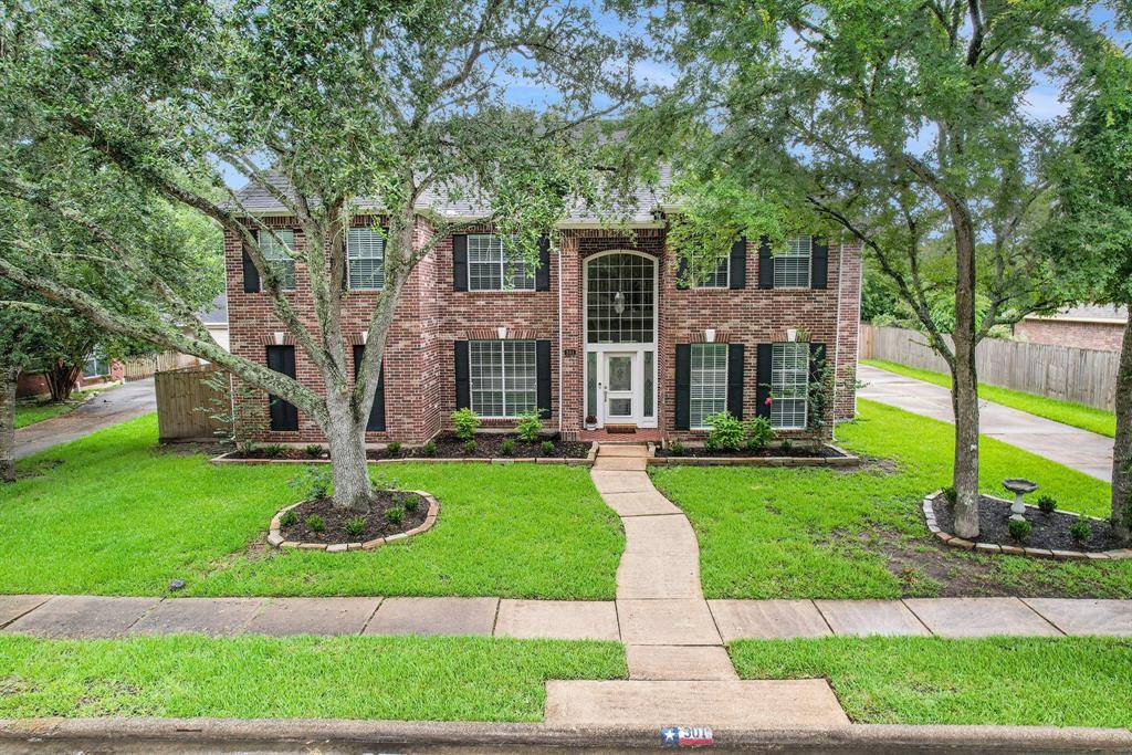 Friendswood, TX 77546,301 Eagle Lakes DR