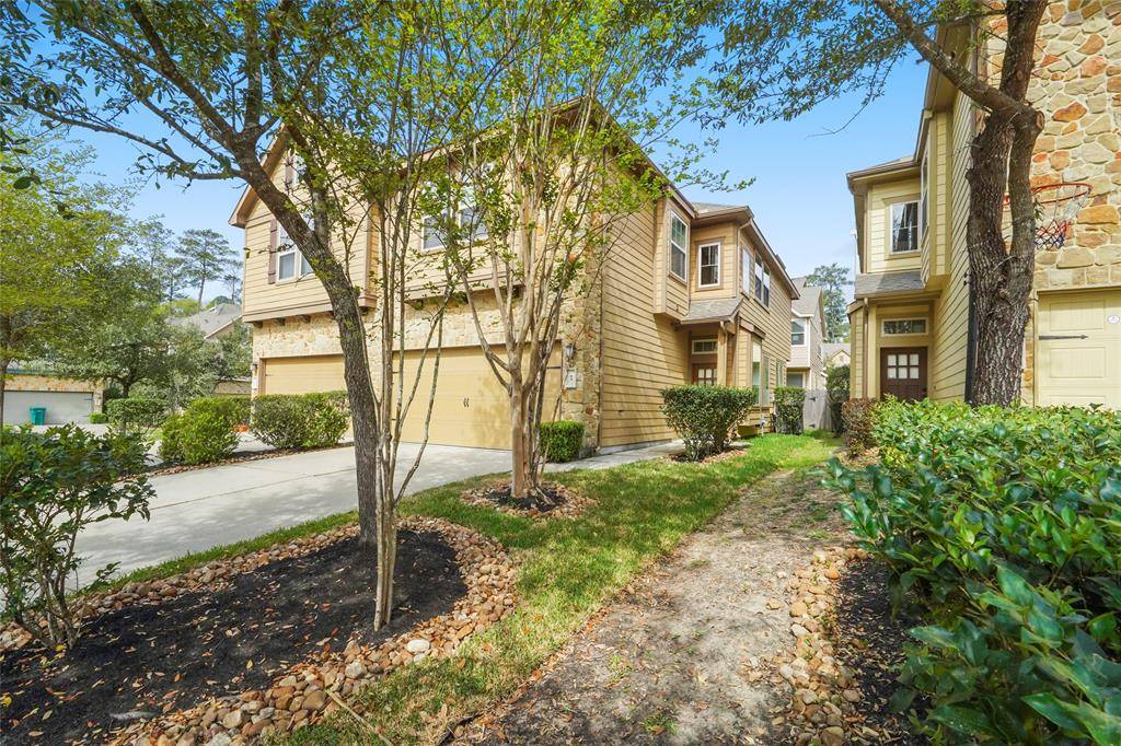 The Woodlands, TX 77382,7 Cheswood Manor CT