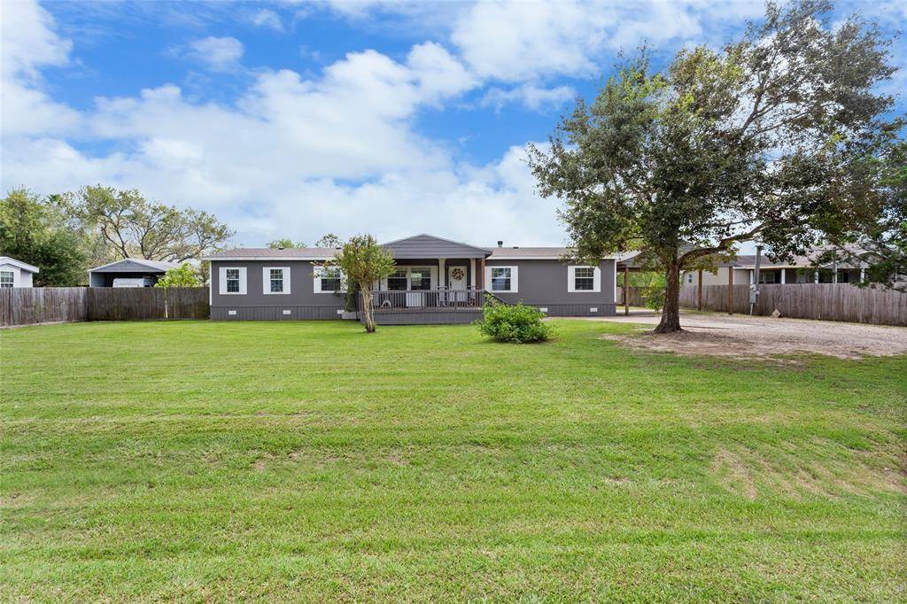 Rosharon, TX 77583,5806 Avenue C