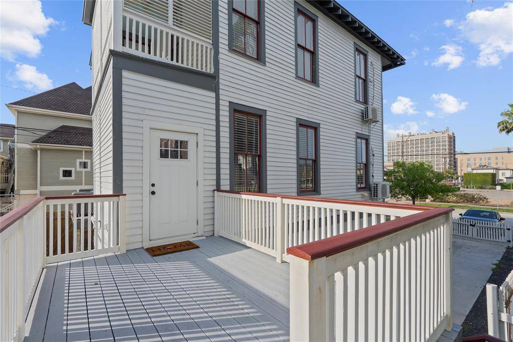 Galveston, TX 77550,313 14th ST