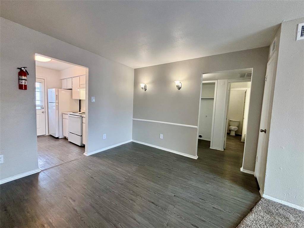 Houston, TX 77092,6500 W 43rd ST W #1401