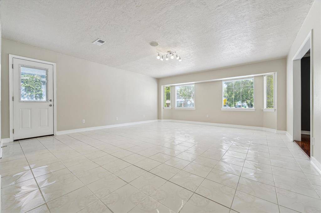 Houston, TX 77055,9711 Long Branch Lane LN