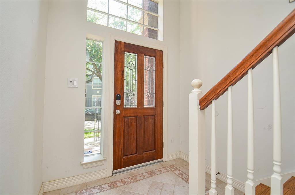 Houston, TX 77006,208 Bremond ST