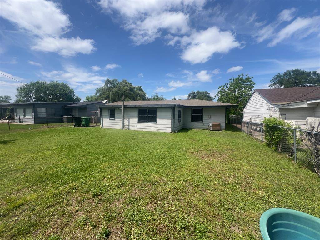 Houston, TX 77033,5810 Glenhurst DR