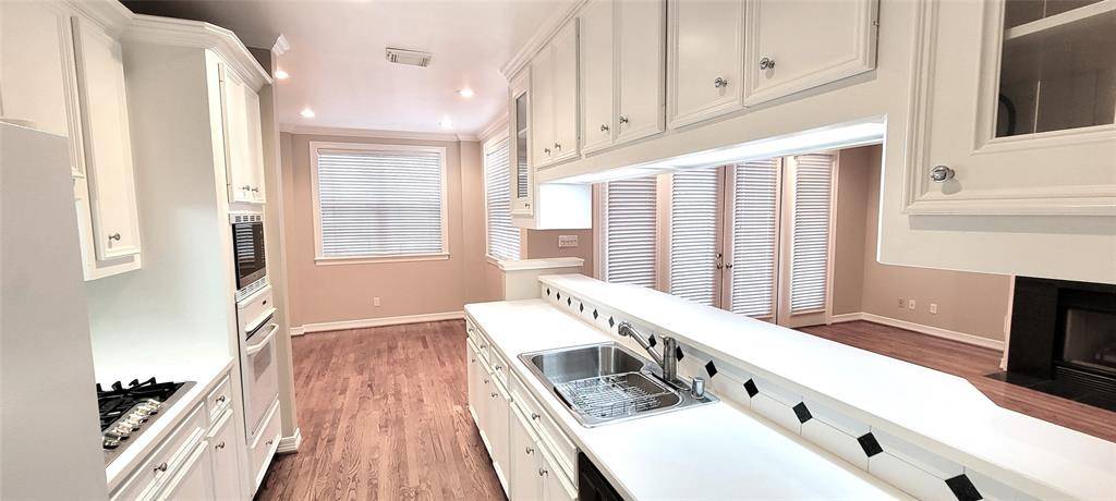 Houston, TX 77007,5002 Inker ST