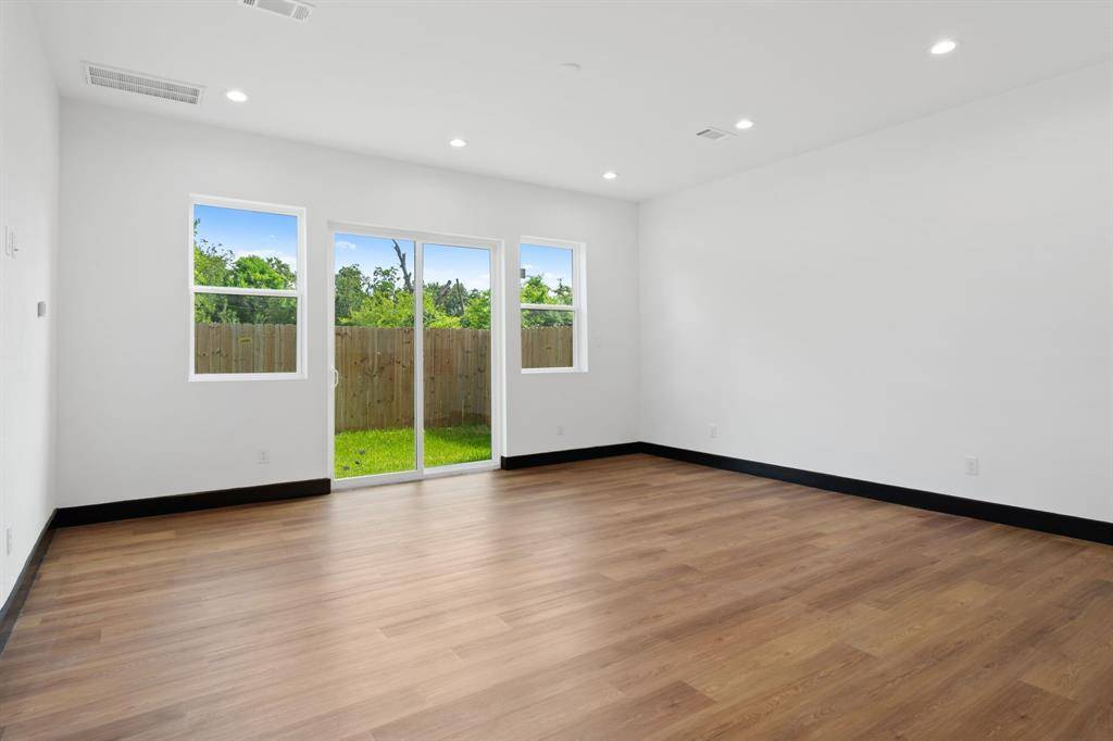 Houston, TX 77020,4439 Gunter ST