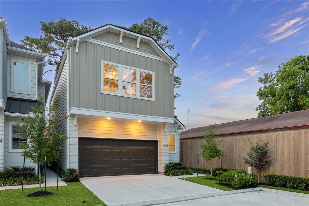 Houston, TX 77018,802 Glowing Dawn DR