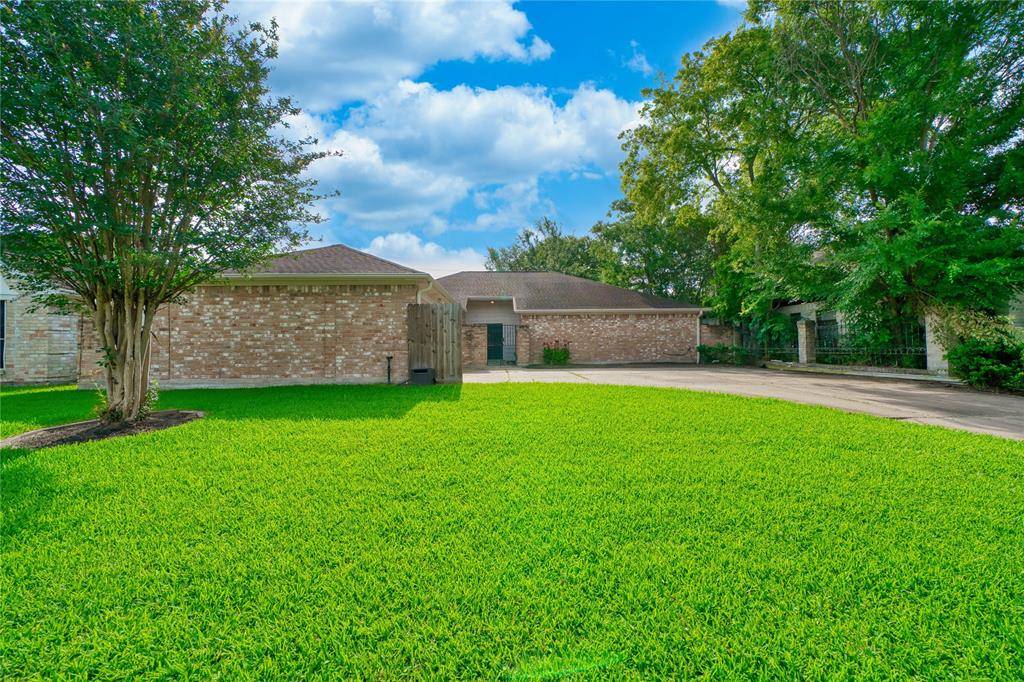 Houston, TX 77071,10807 Kitty Brook DR