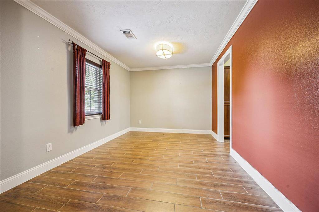 Houston, TX 77092,5522 Chantilly LN
