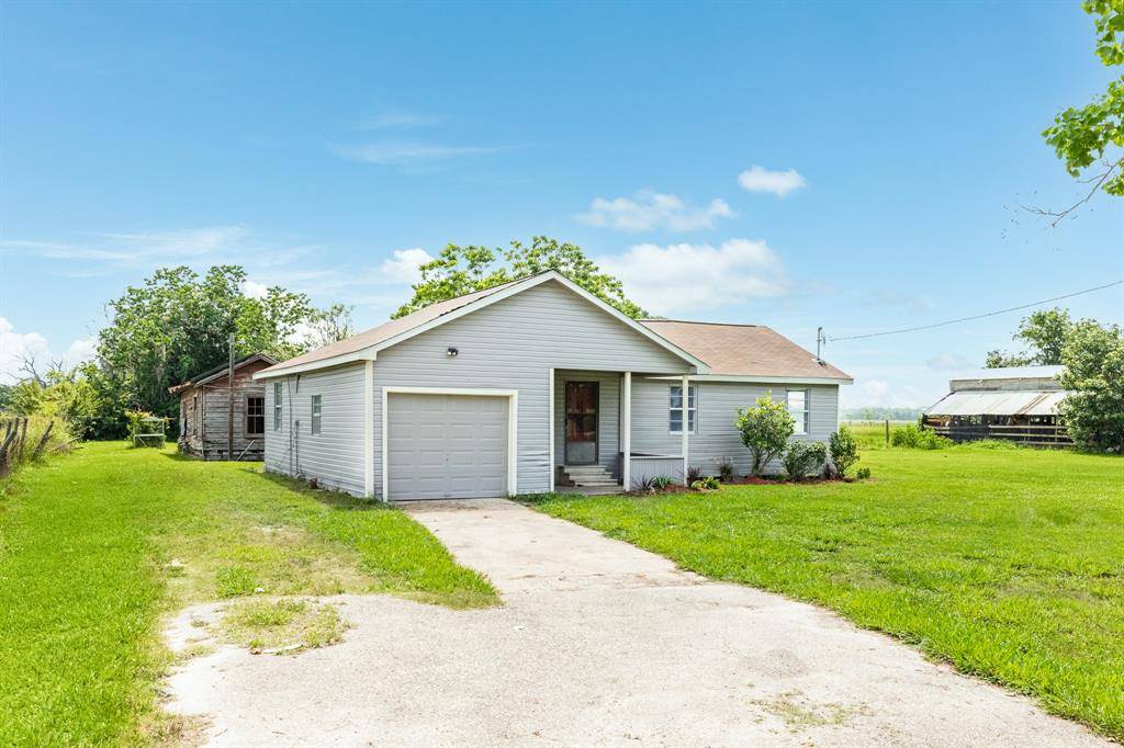 Brazoria, TX 77422,18301 County Road 463