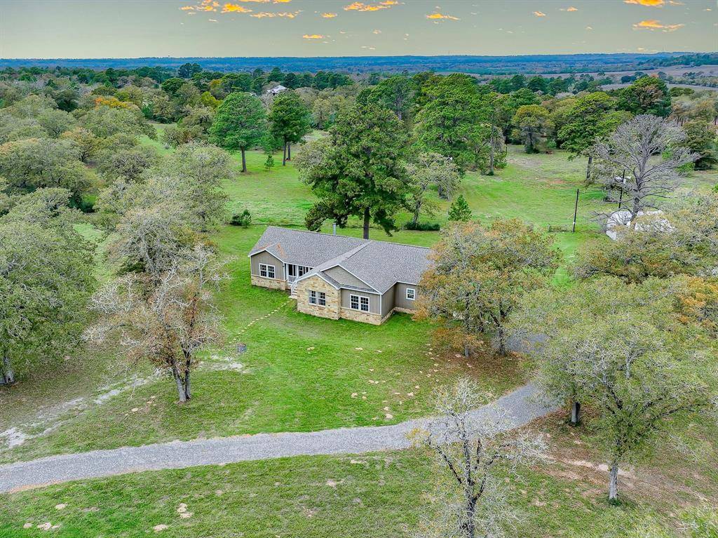 Smithville, TX 78957,838 Cottletown RD