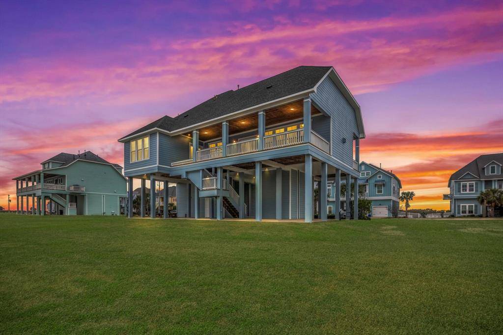 Hitchcock, TX 77563,24 Hawkeye
