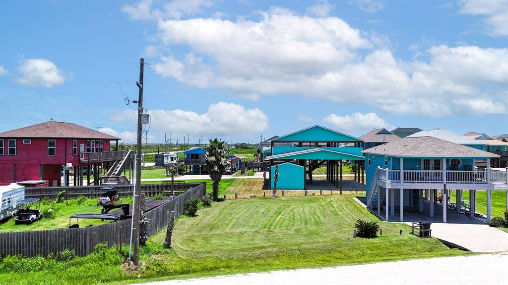 Crystal Beach, TX 77650,1012 S Stingaree