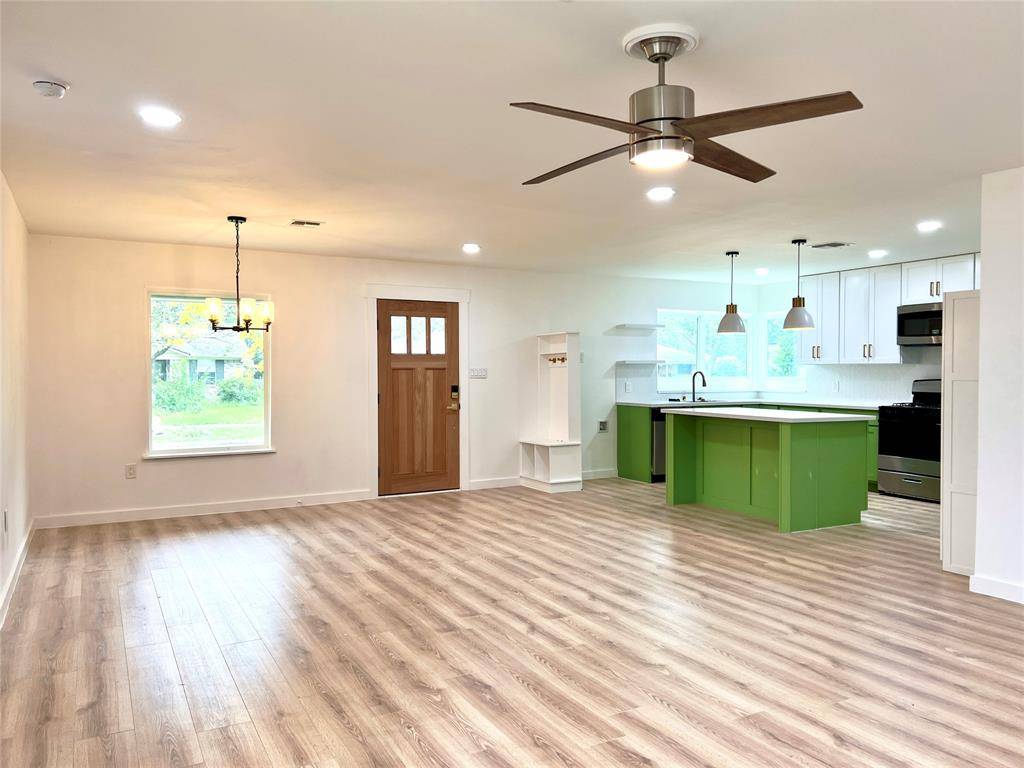 Houston, TX 77092,5323 Manor Creek LN