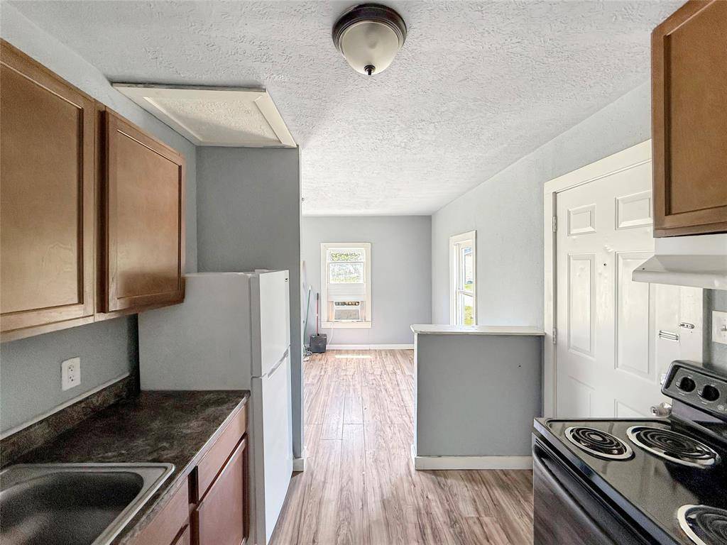 Beaumont, TX 77701,3042 W Crockett ST