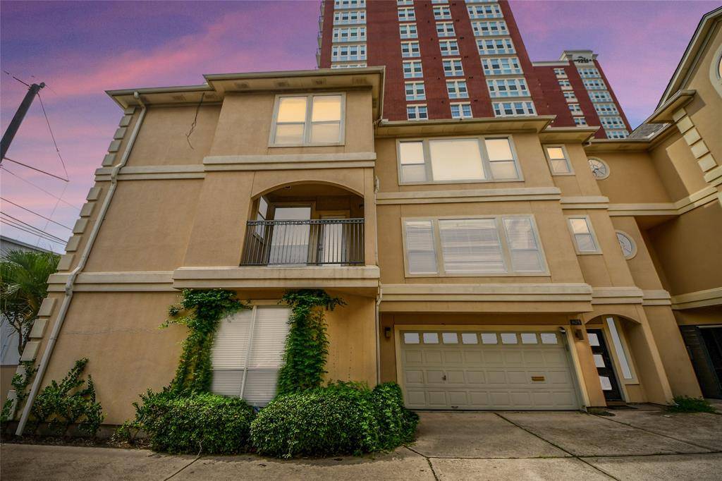 Houston, TX 77019,805 Rosine ST