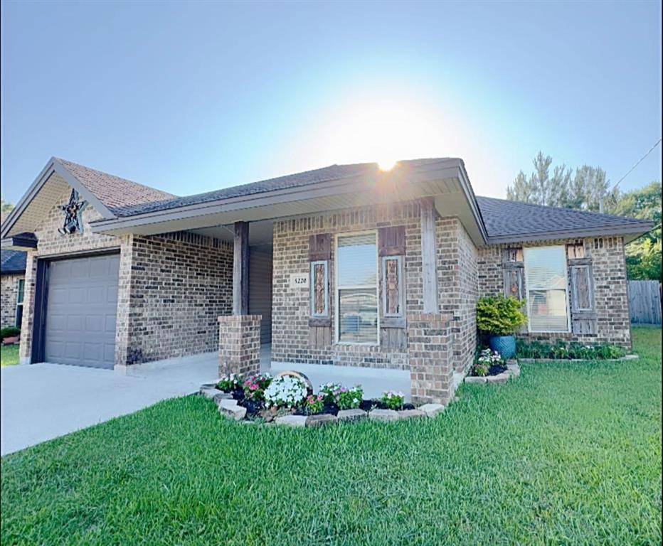 Lumberton, TX 77657,5220 Springwood LOOP