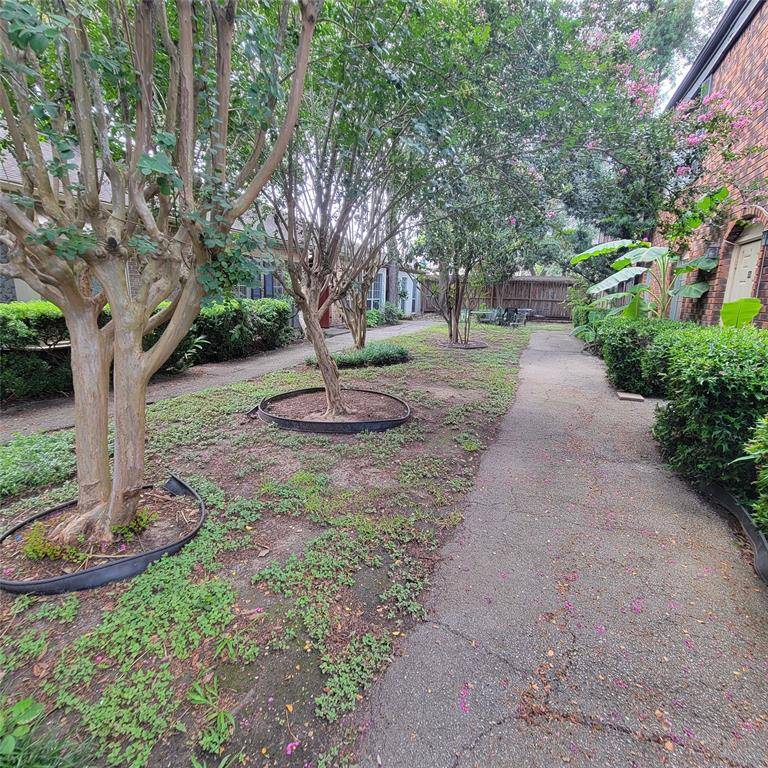 Houston, TX 77035,5212 Arboles DR #B