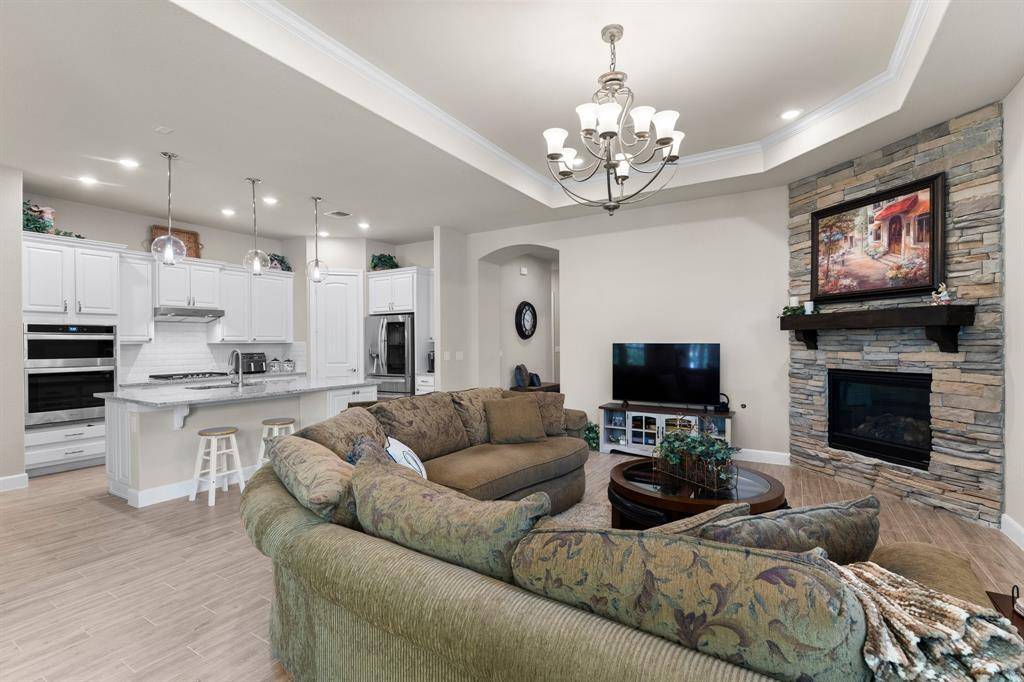 The Woodlands, TX 77382,264 Connemara DR