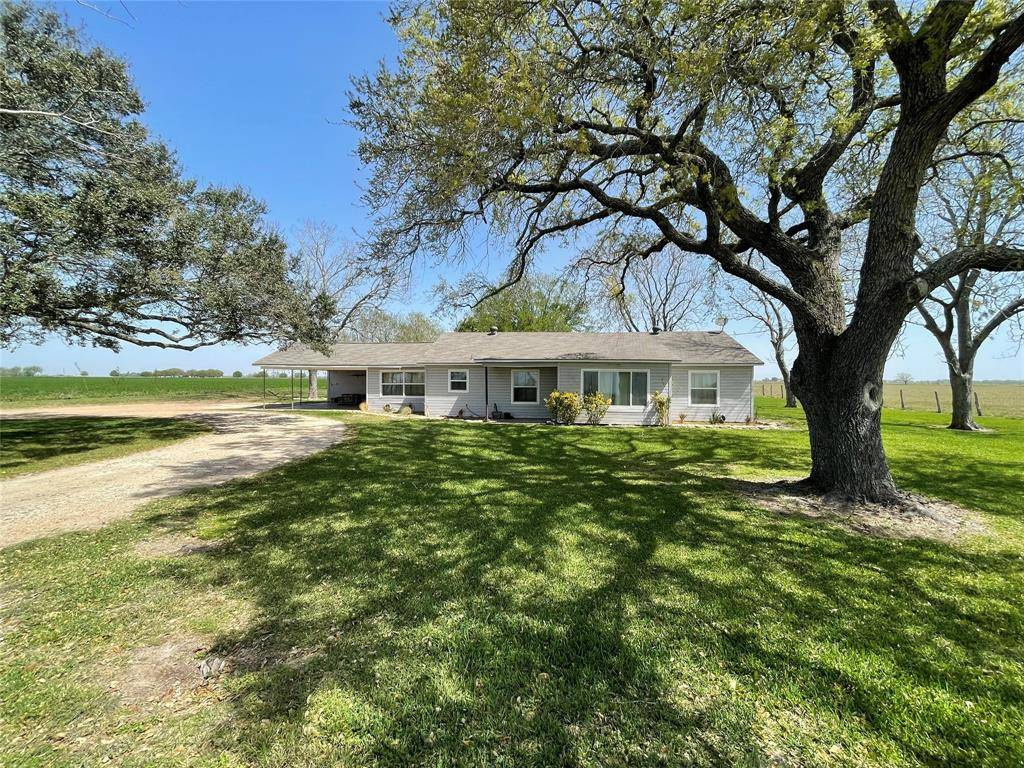 El Campo, TX 77437,2748 County Road 456