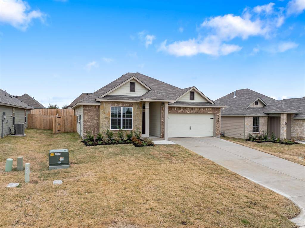 Brenham, TX 77833,1412 Lake Ridge DR